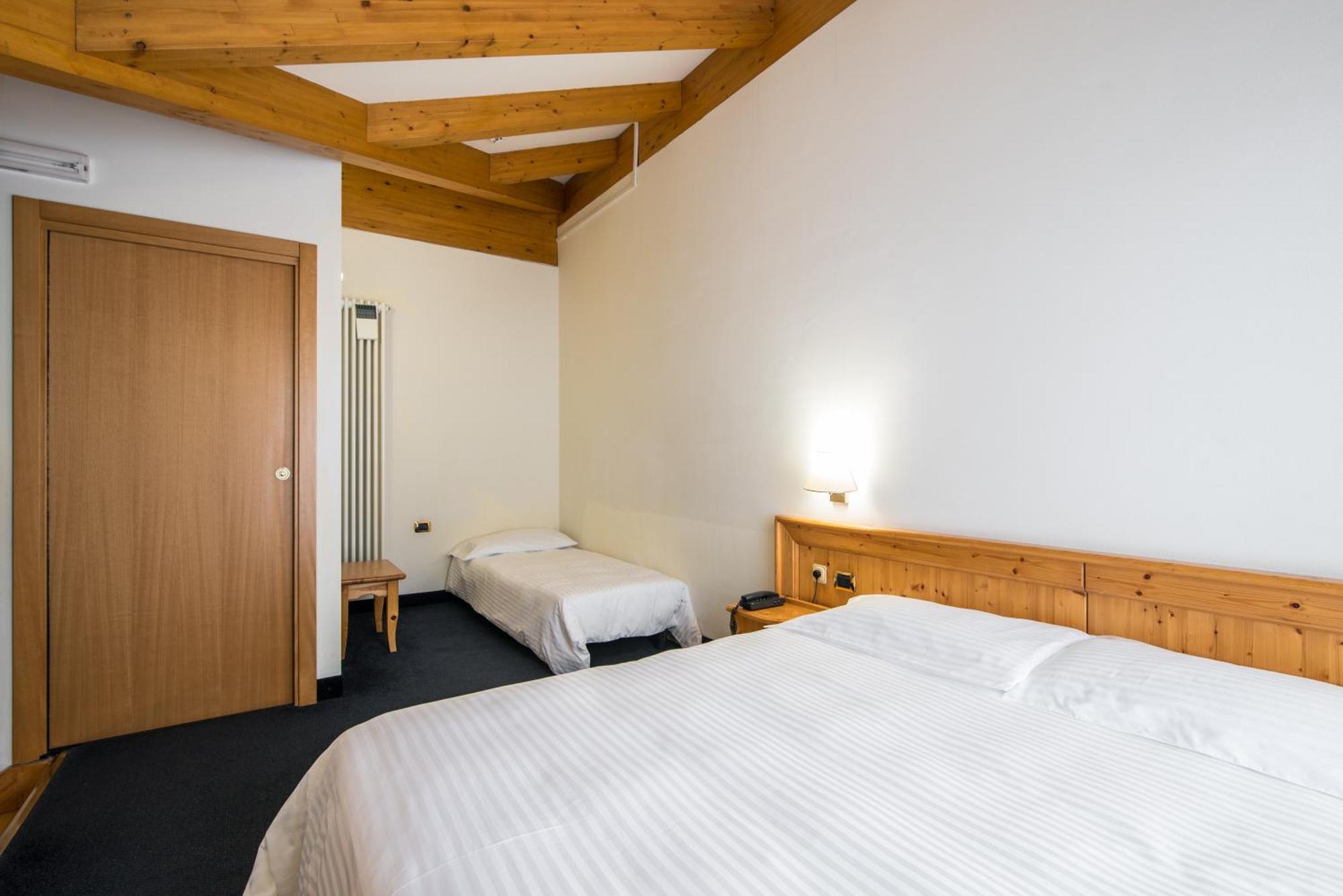 Hotel Colfosco サン・マルティーノ・ディ・カストロッツァ 部屋 写真