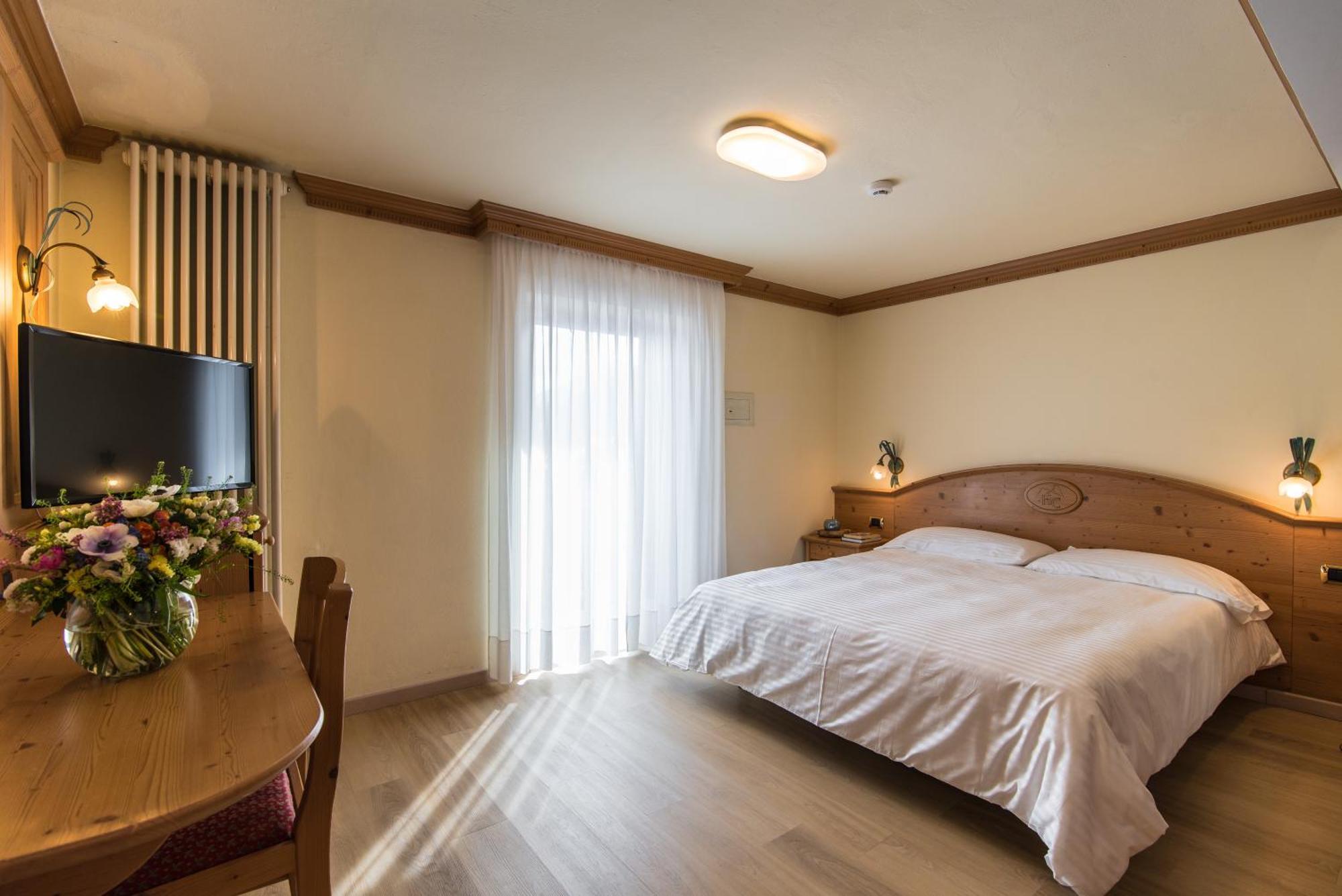 Hotel Colfosco サン・マルティーノ・ディ・カストロッツァ エクステリア 写真